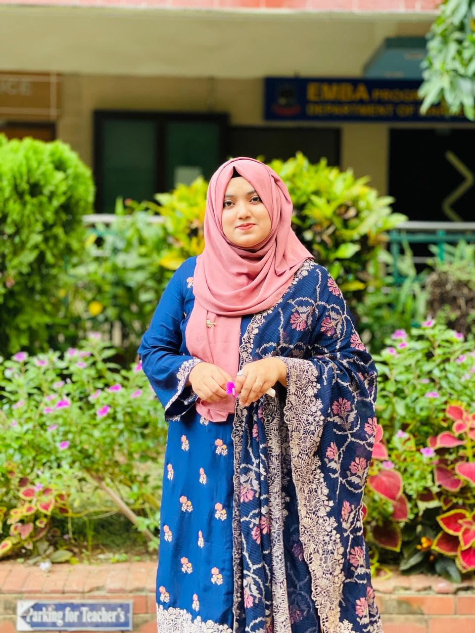 মাইশা মুনমুন সাফা 